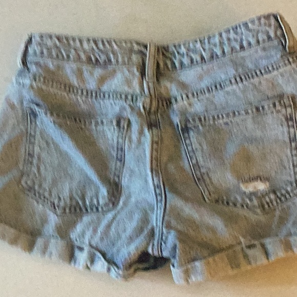 Women’s PacSun distressed shorts, size 26 - Picture 2 of 5